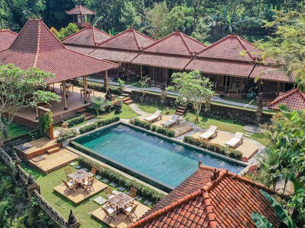 Rumah Dharma 2 Riverside Hotell Magelang Exteriör bild
